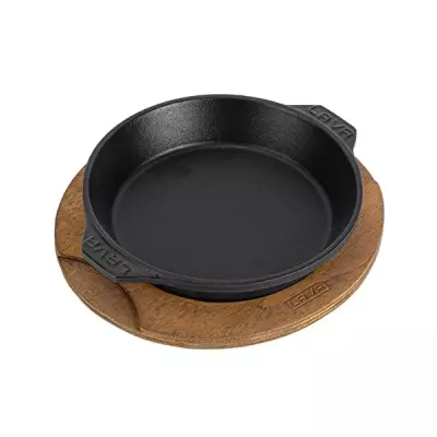 Lava Döküm Yuvarlak Servis Tabağı ve Ahşap altlığı. Çap(Ø)16cm ( LV HRC 061 AH 061 PL )