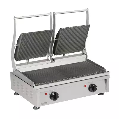 Omake 16 Dilim Çift Kapaklı Tost Makinesi, Elektrikli, Omk.TST01.E11.0116.Z5F